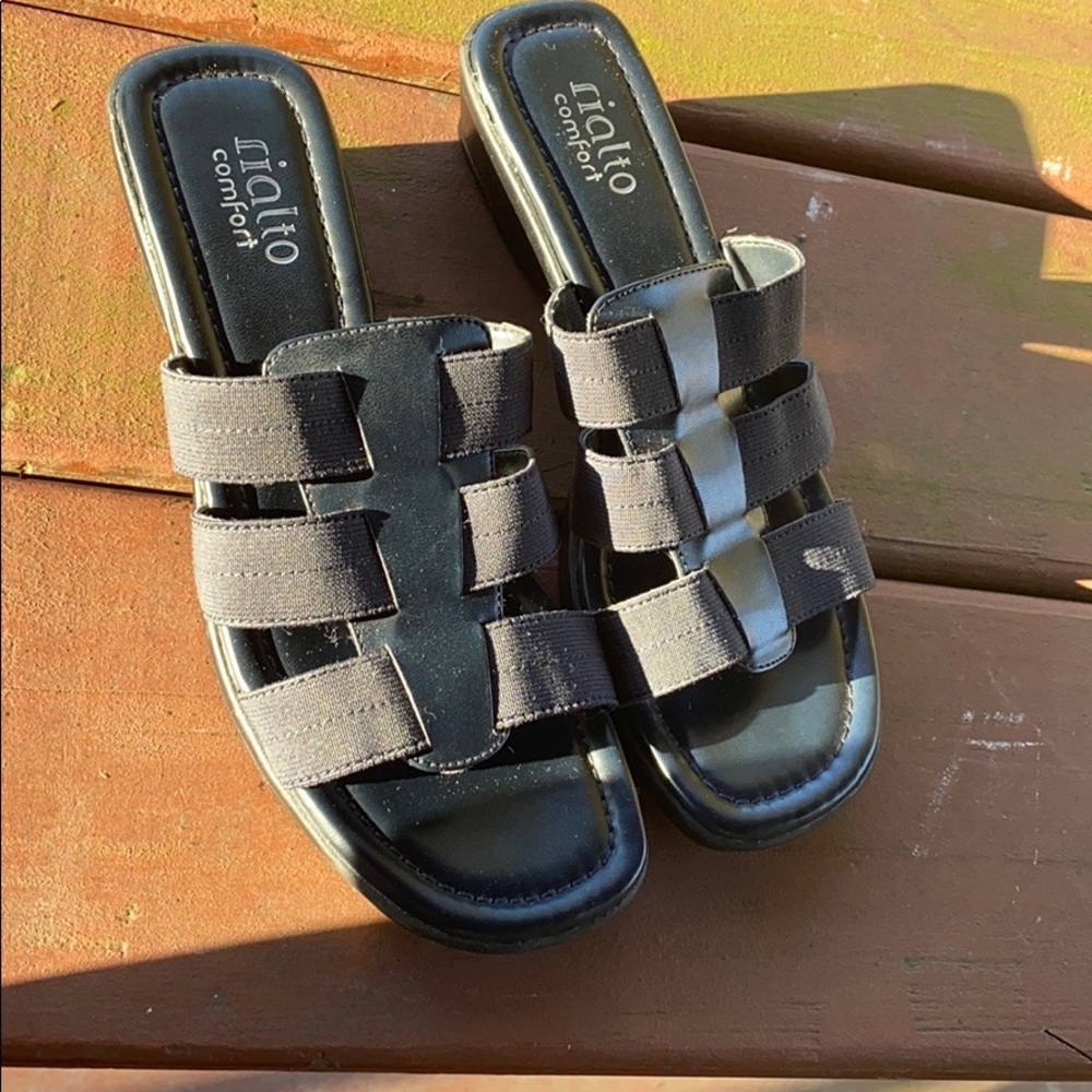 RIALTO SANDALS🖤🍂 - Picture 2 of 5
